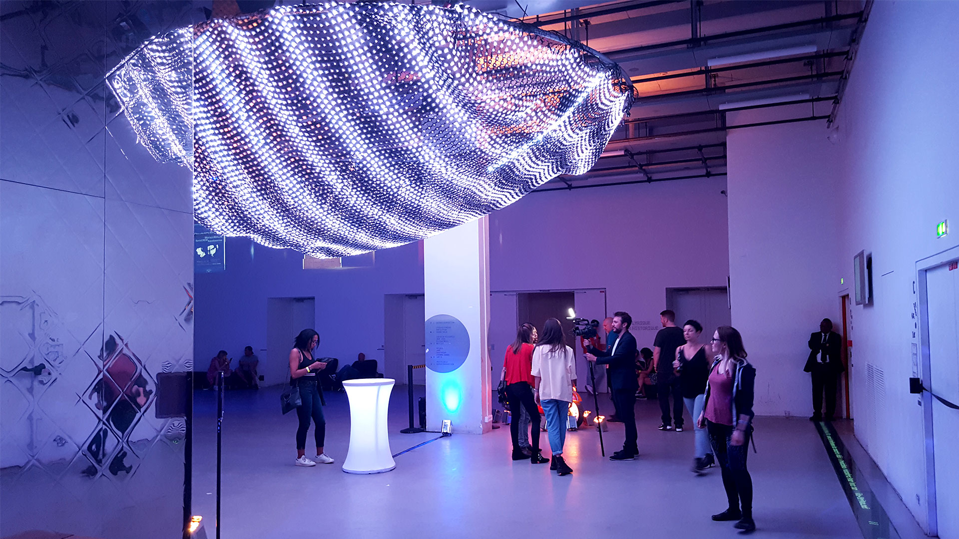 Le Studio Dynamic | Rex Club Event - Interactive chandelier